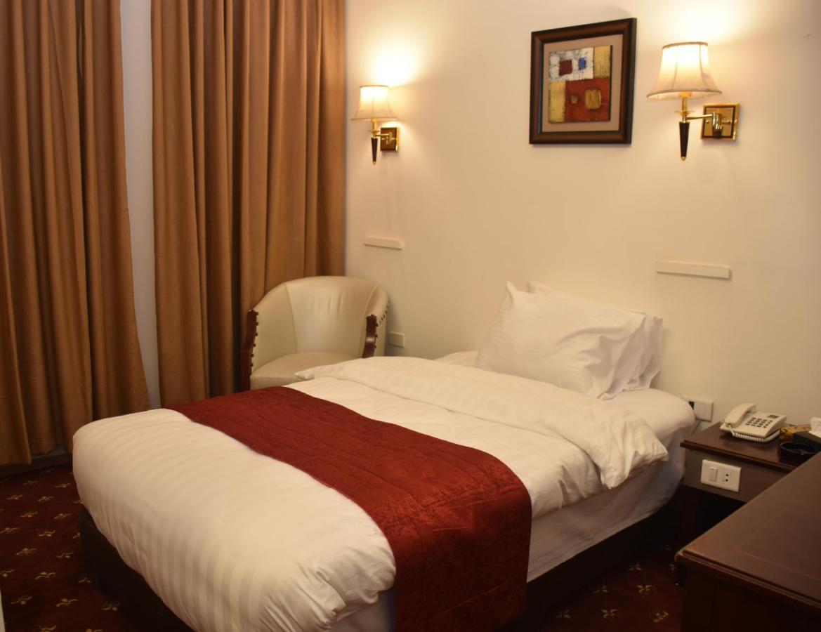 Madison Hotel Амман Экстерьер фото